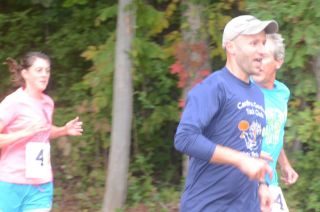 Donut_Run-141012-062-brit-1024pix.JPG